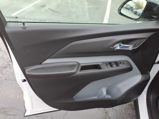 New 2027 Chevrolet Bolt LT FWD image 10