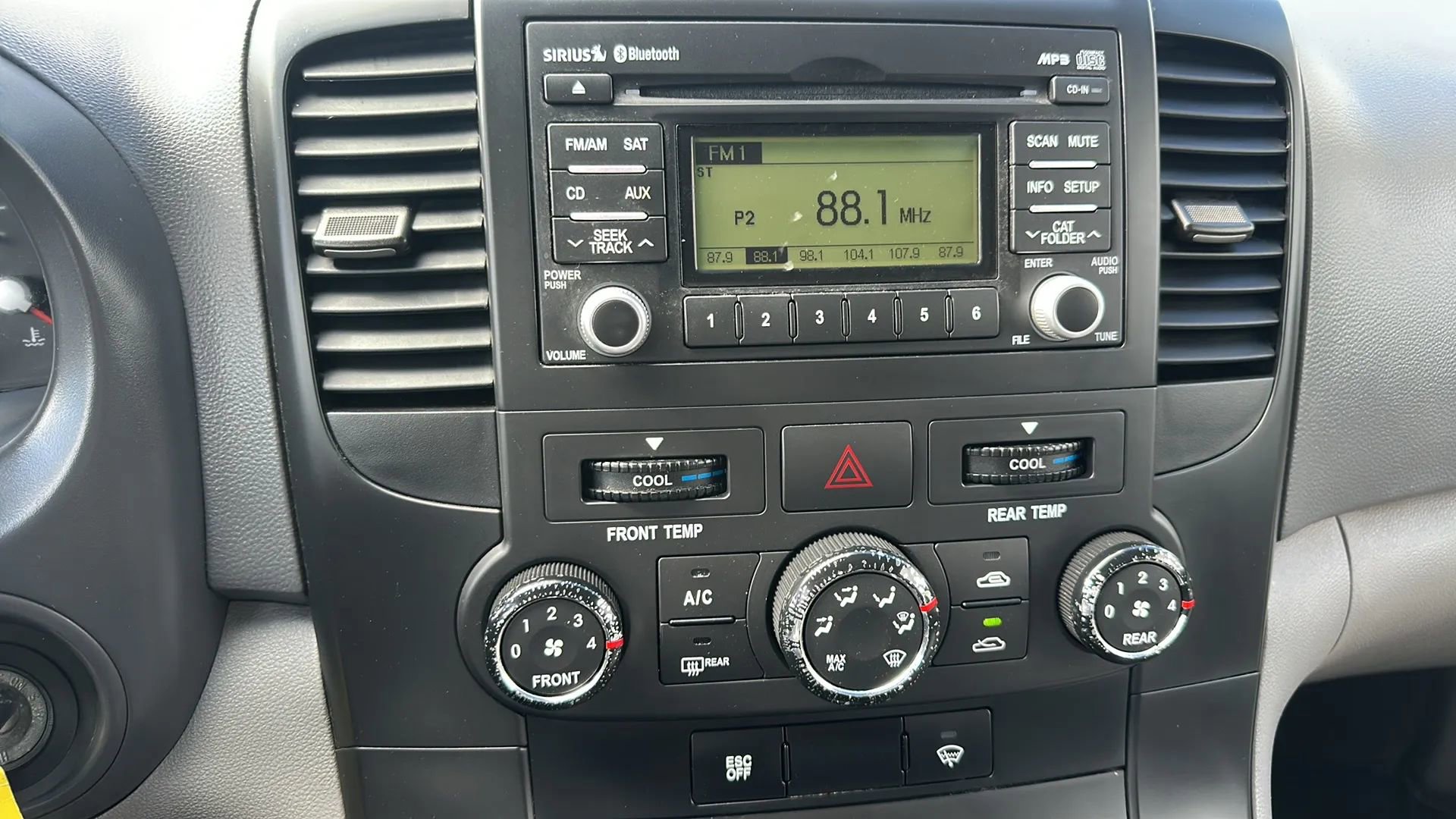 Used 2014 Kia Sedona LX w/ Power Package image 15