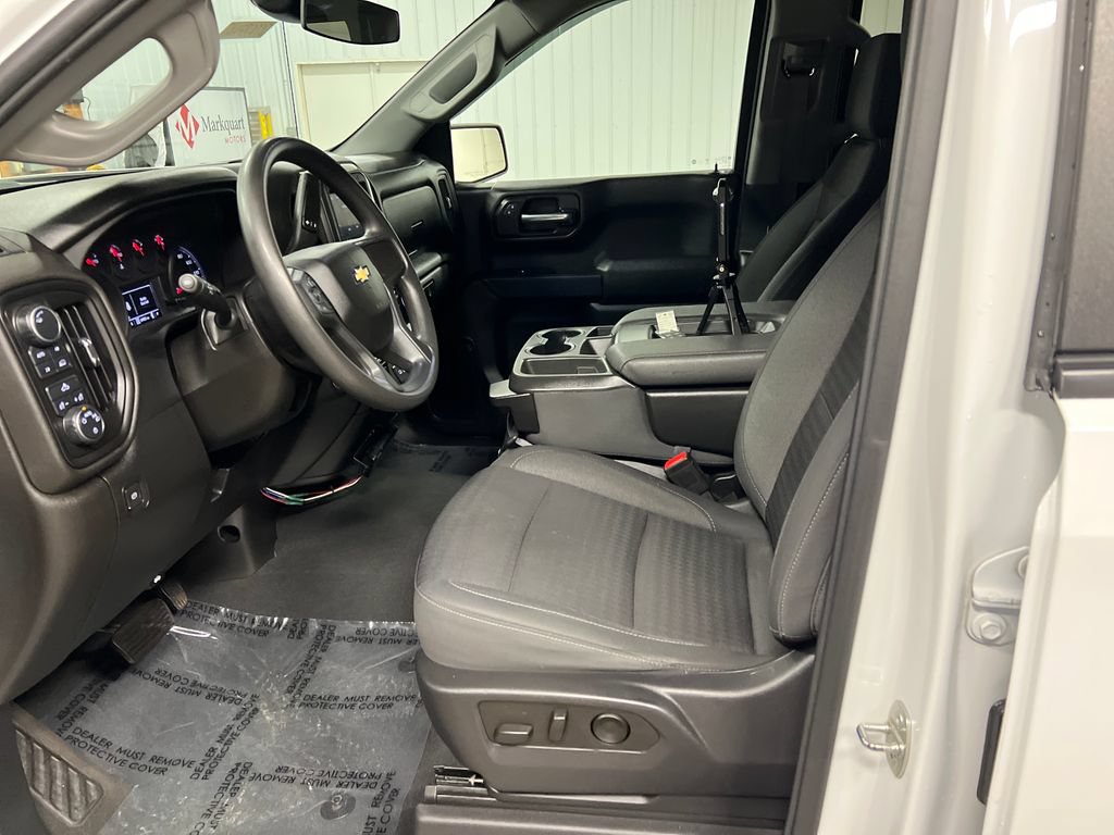 Certified 2023 Chevrolet Silverado 1500 Custom AWD/4WD image 13