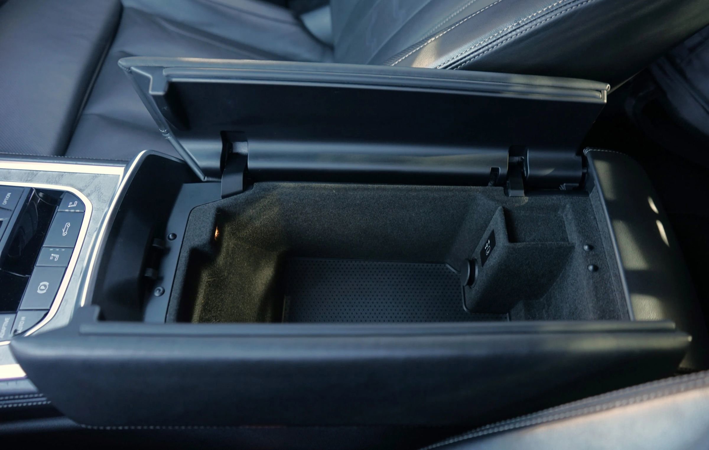 Used 2019 BMW M850i xDrive Convertible image 36