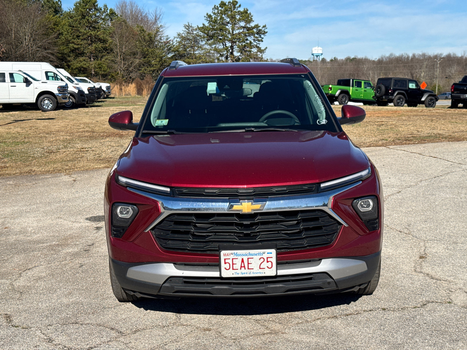 Used 2025 Chevrolet TrailBlazer LT image 2