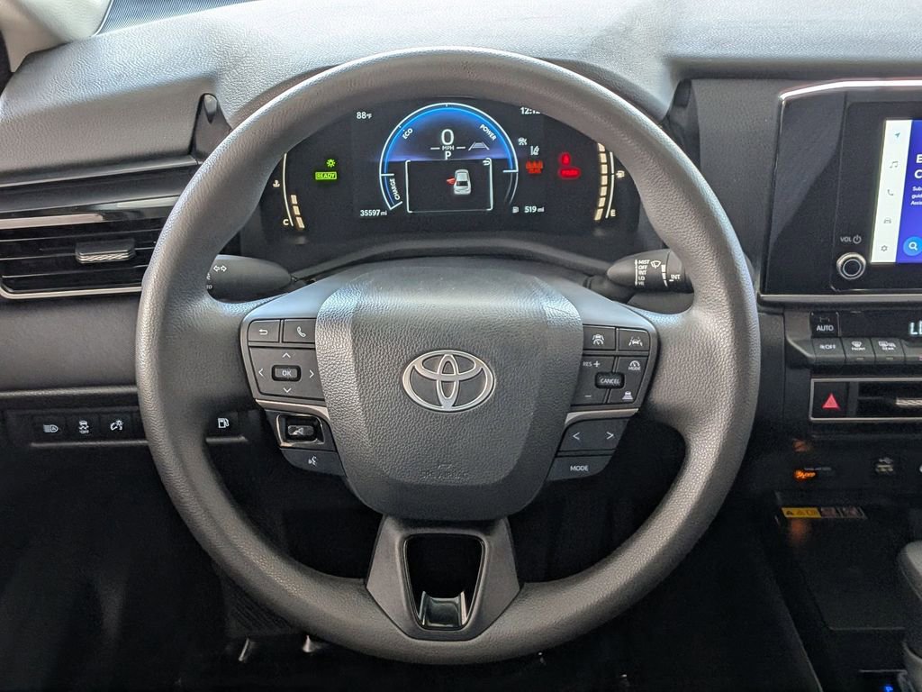 Used 2025 Toyota Camry LE FWD image 24