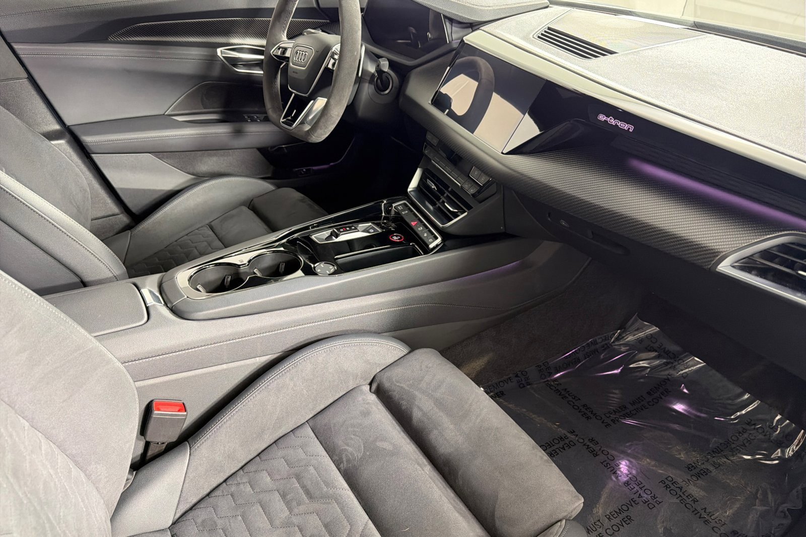 Used 2024 Audi e-tron GT Prestige image 14