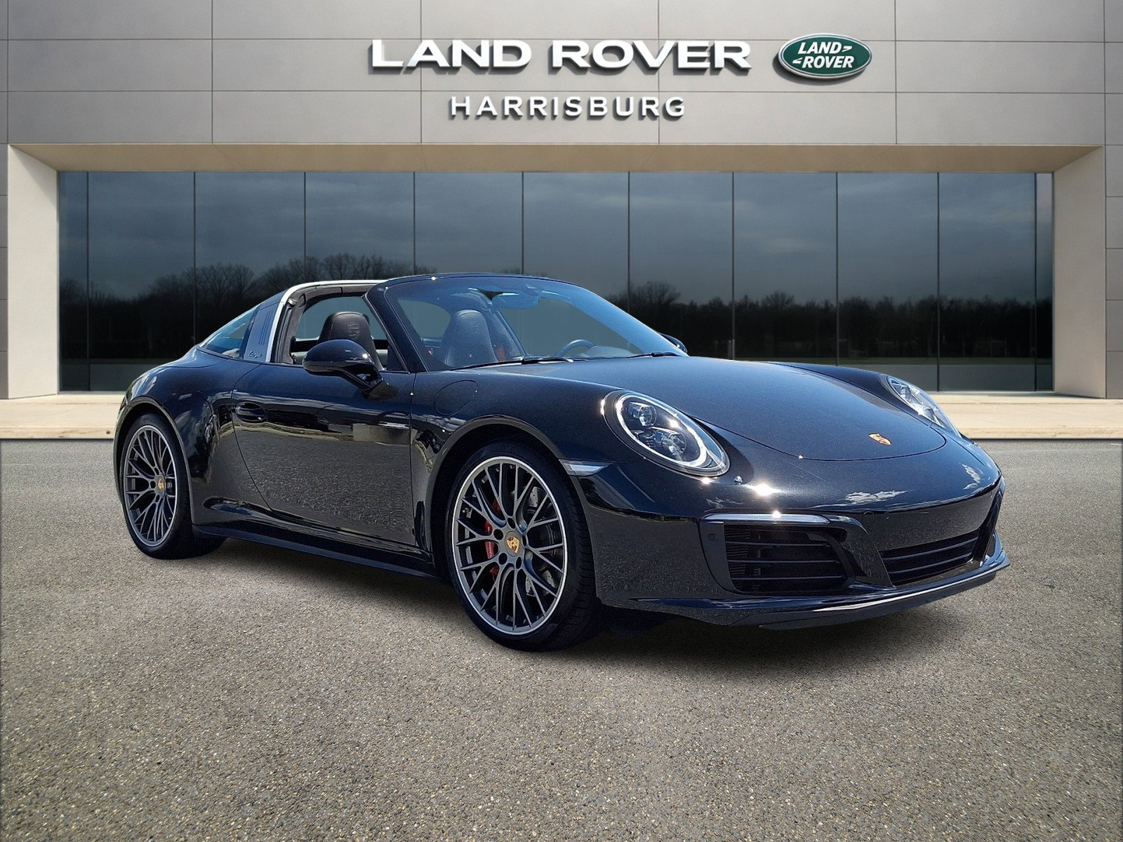 Used 2017 Porsche 911 Targa 4S AWD/4WD image 3