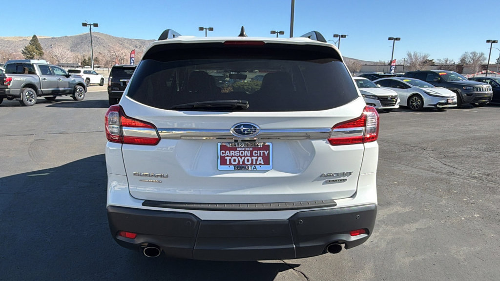 Used 2022 Subaru Ascent Limited w/ Technology Package image 4