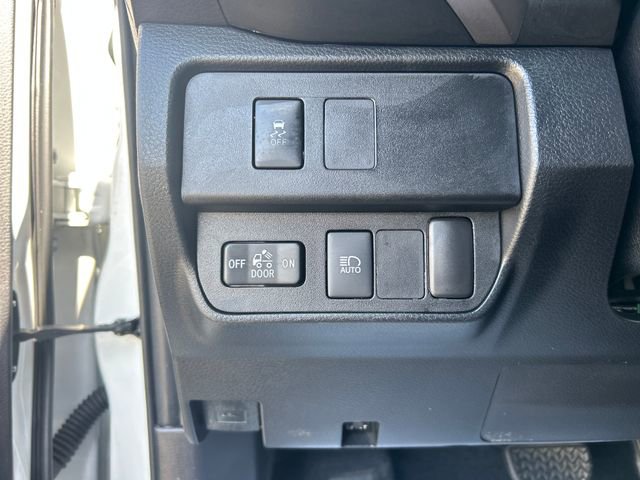 Used 2020 Toyota Tacoma SR5 image 22