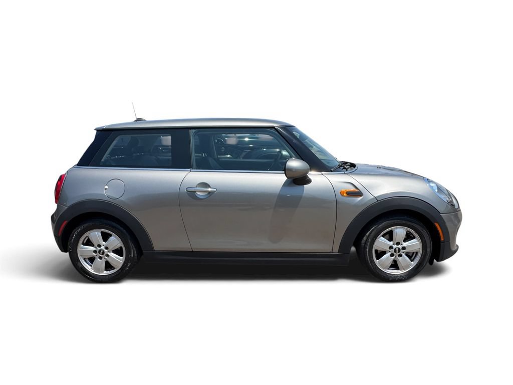 Used 2017 MINI Cooper 2-Door Hardtop FWD image 4