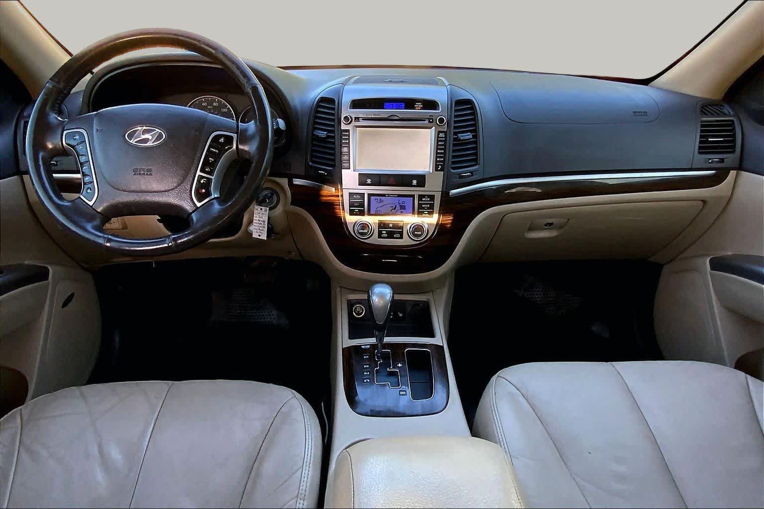 Used 2012 Hyundai Santa Fe Limited w/ Navigation Pkg 4 FWD image 16