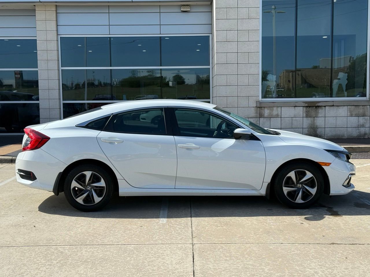 Used 2019 Honda Civic LX image 6