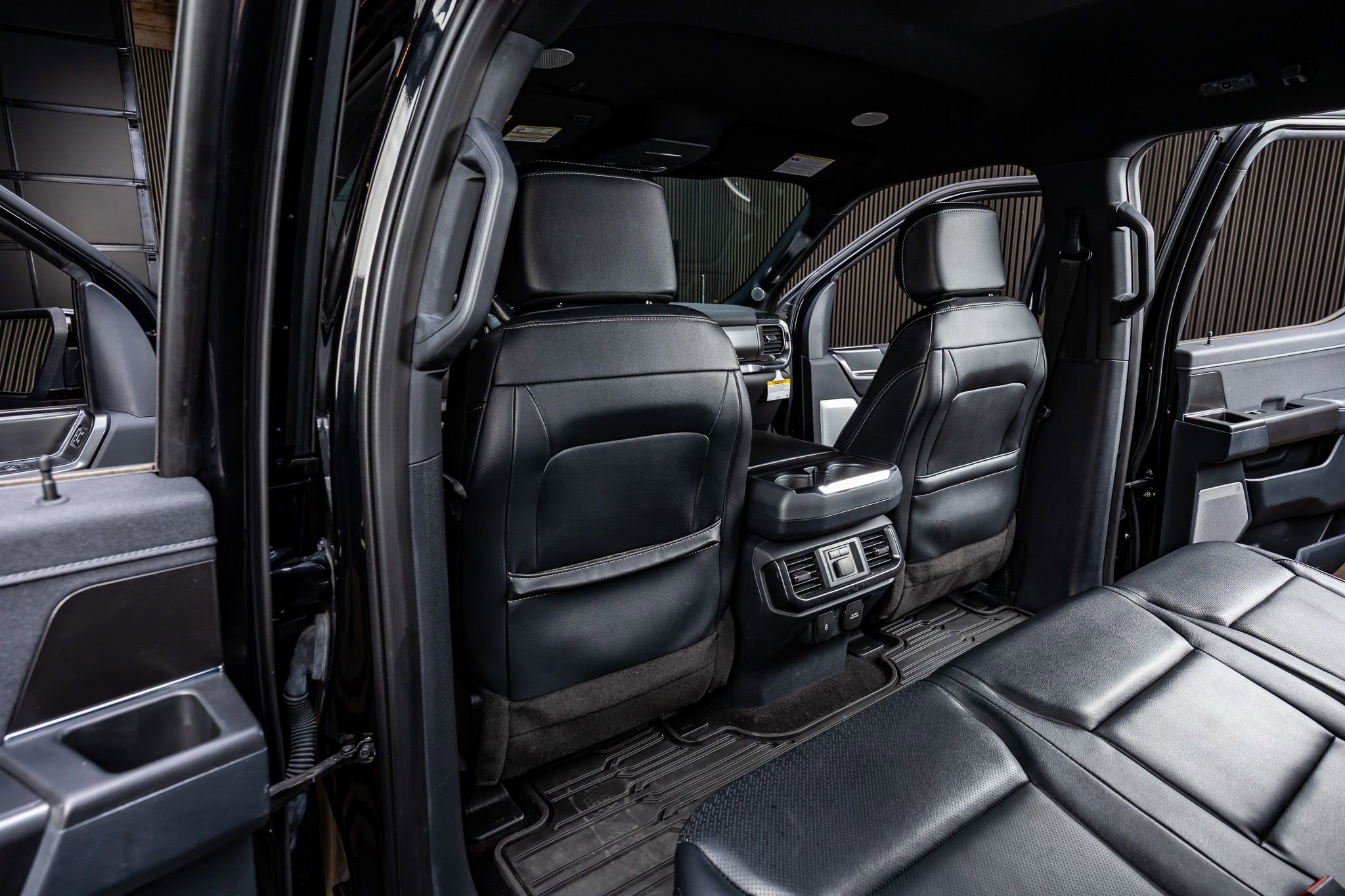 Used 2022 Ford F150 Lariat w/ Equipment Group 502A High image 34