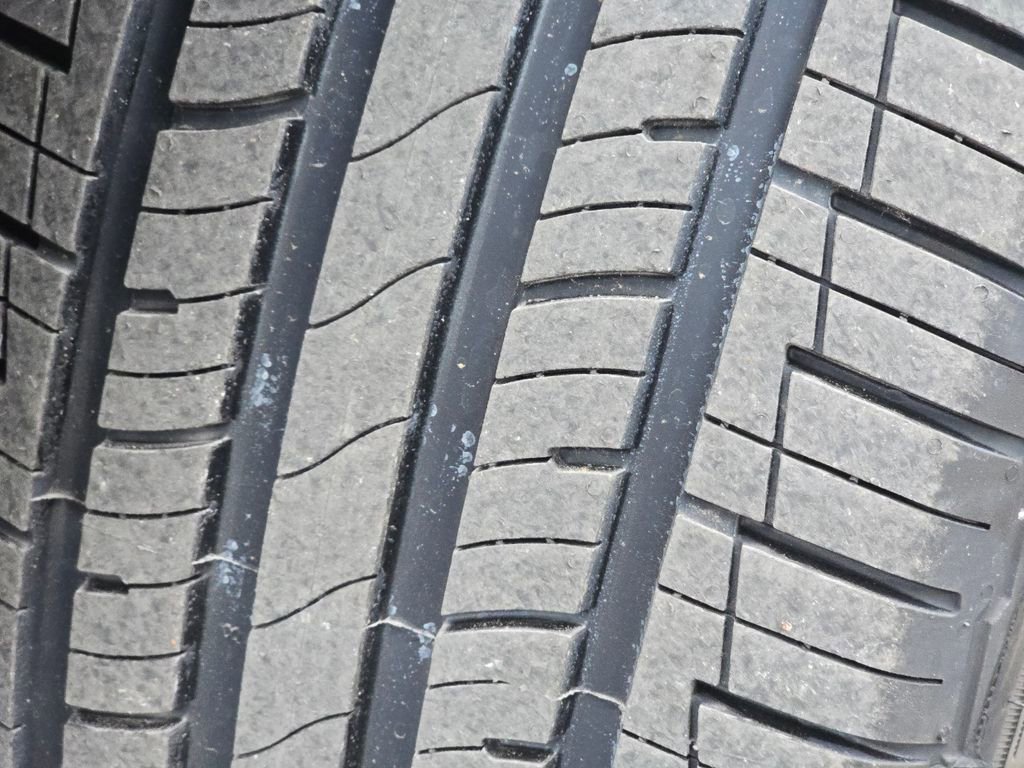 Used 2021 Kia Niro EX w/ Cold Weather Package image 9