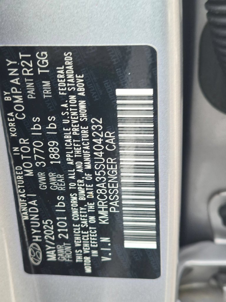 Used 2025 Hyundai Venue SEL FWD image 32
