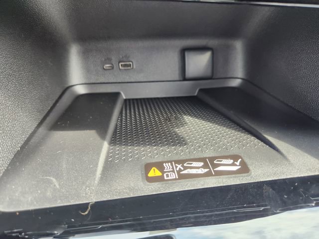 New 2026 Chevrolet Traverse High Country w/ LPO, Floor Liner Package image 22