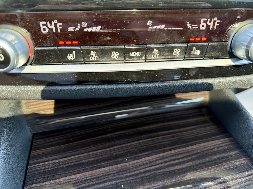 Used 2019 BMW 530i xDrive w/ Convenience Package image 17