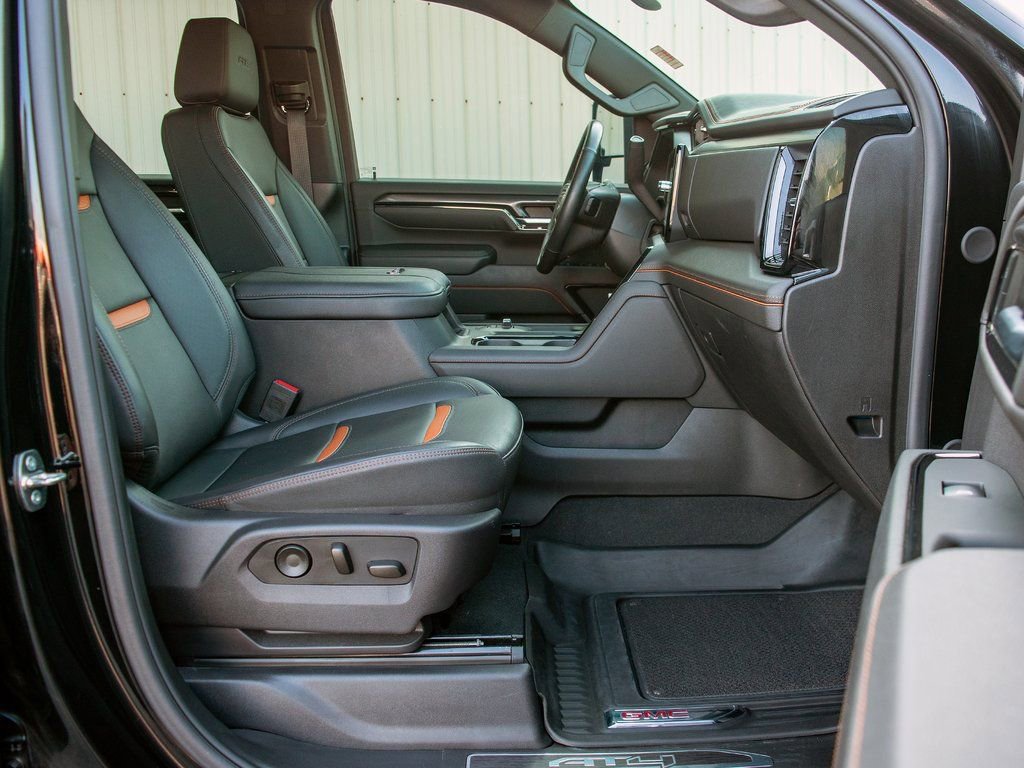 Used 2024 GMC Sierra 2500 AT4 w/ AT4 Preferred Package image 38