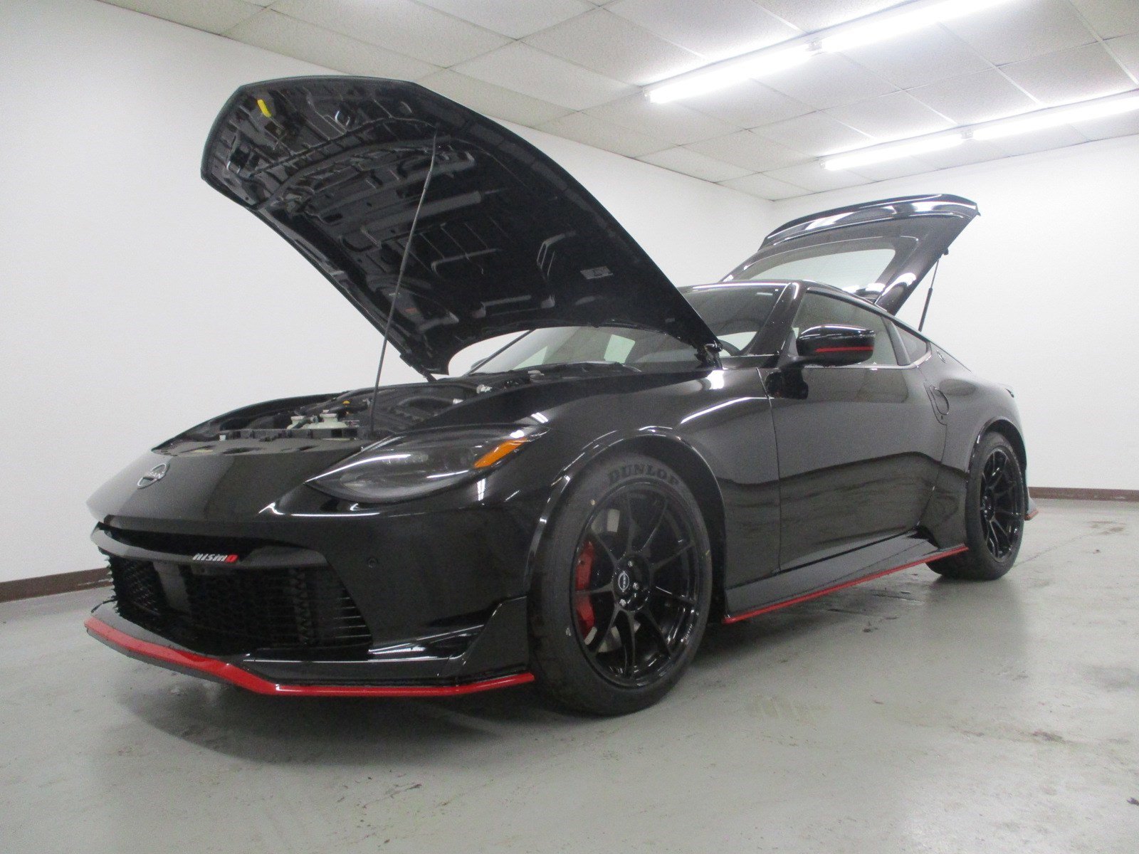 New 2024 Nissan Z NISMO w/ Floor Mat Package image 10