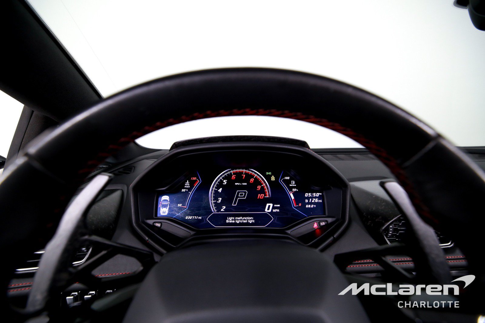 Used 2022 Lamborghini Huracan EVO RWD image 13