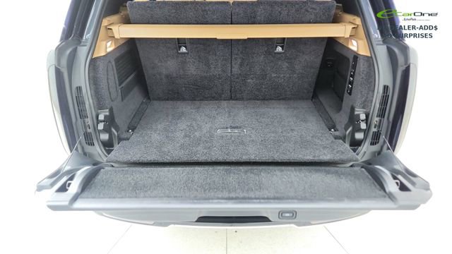 Used 2023 Land Rover Range Rover Long Wheelbase SE image 14