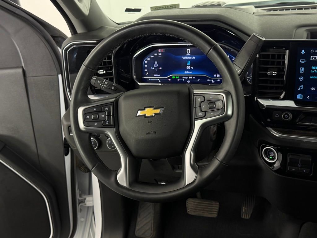 Used 2025 Chevrolet Silverado 2500 LT w/ Convenience Package image 14