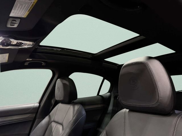 Used 2022 Alfa Romeo Stelvio Ti image 25