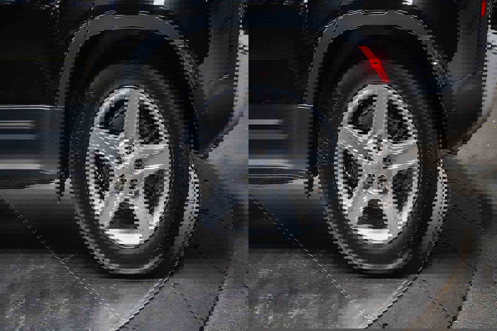 Used 2020 Land Rover Defender 110 HSE image 12