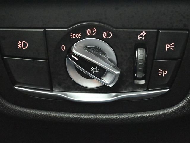 Used 2019 BMW X3 sDrive30i w/ Convenience Package RWD image 24