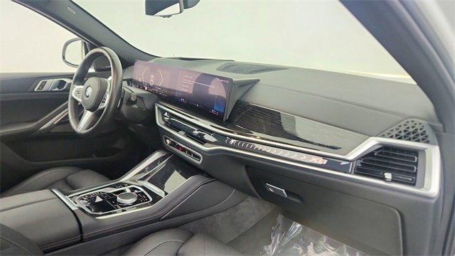 Used 2024 BMW X6 xDrive40i w/ Premium Package image 22