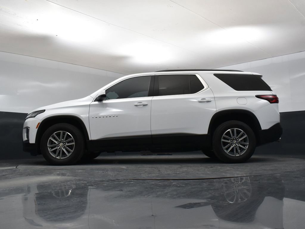 Used 2023 Chevrolet Traverse LT w/ LPO, Cargo Package AWD/4WD image 9