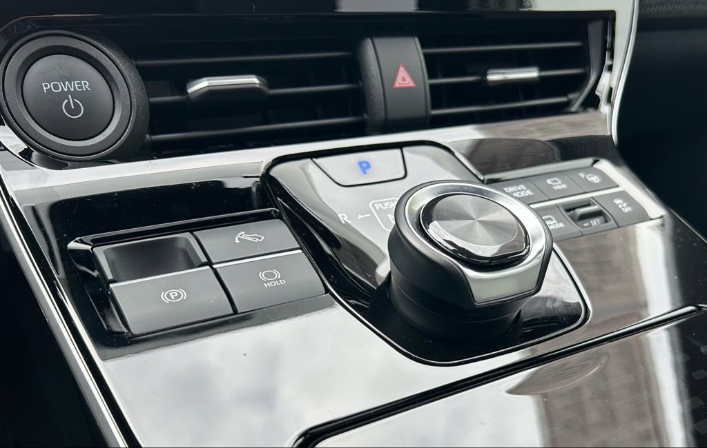 Used 2024 Subaru Solterra Touring image 22