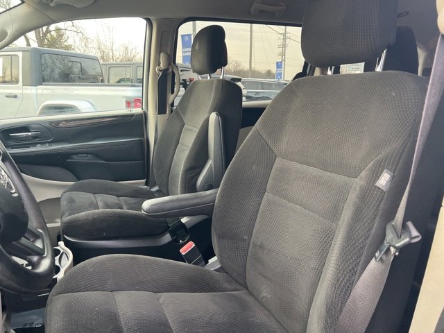 Used 2017 Dodge Grand Caravan SE image 23