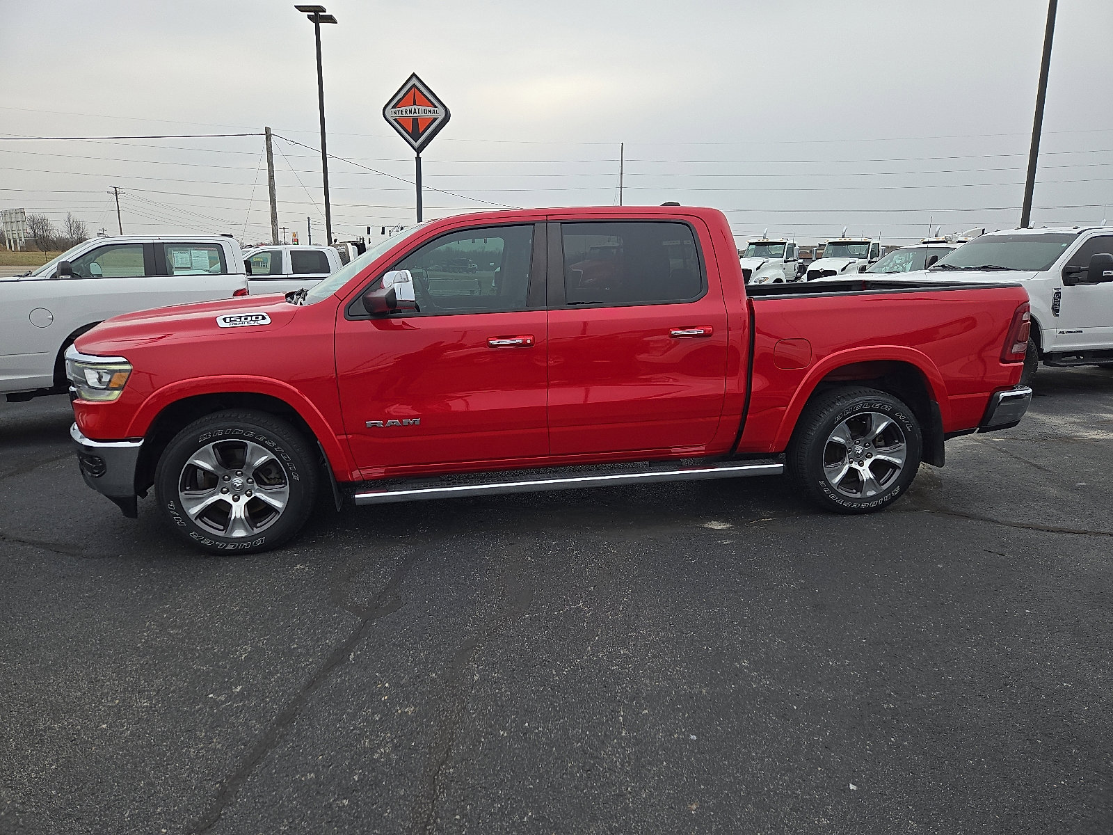 Used 2019 RAM 1500 Laramie image 2