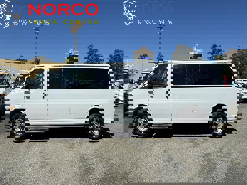 Used 2021 Chevrolet Express 3500 LT w/ LT Preferred Equipment Group image 9