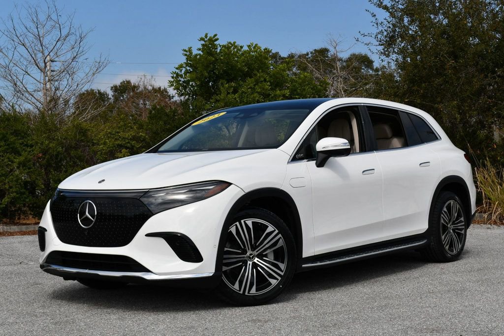 Used 2023 Mercedes-Benz EQS 450+ SUV image 24