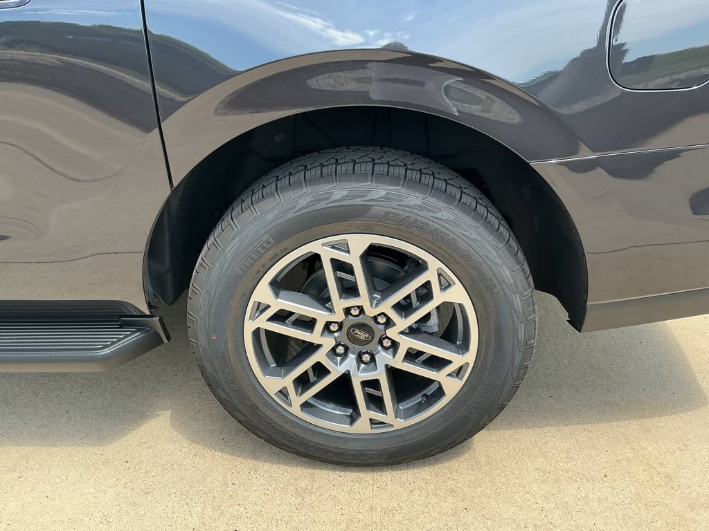New 2026 Ford Expedition Max Active AWD/4WD image 6
