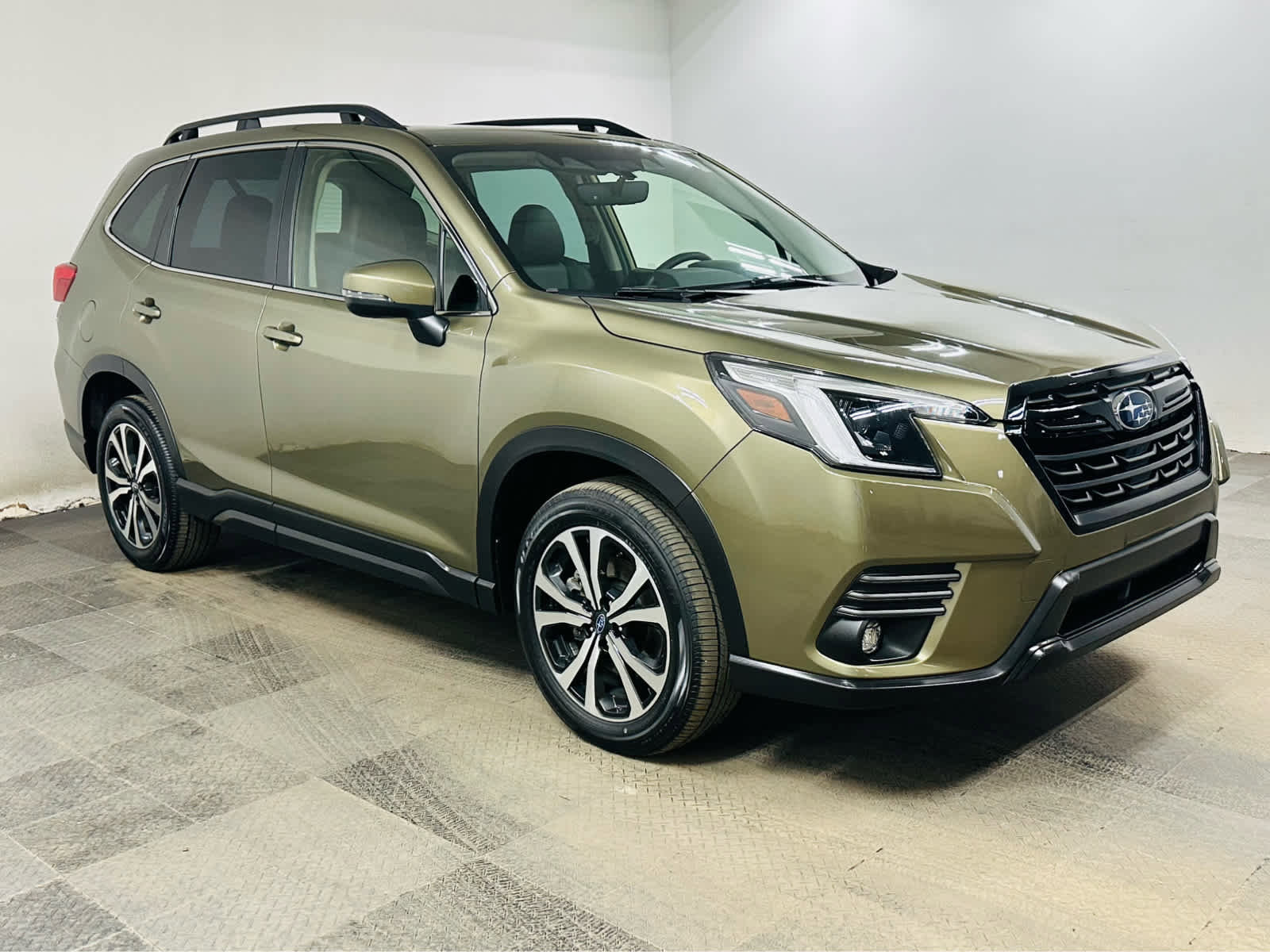 Certified 2024 Subaru Forester Limited image 1