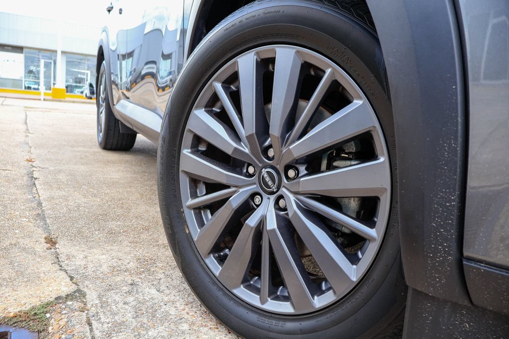 Used 2024 Nissan Pathfinder SL w/ SL Premium Package FWD image 30
