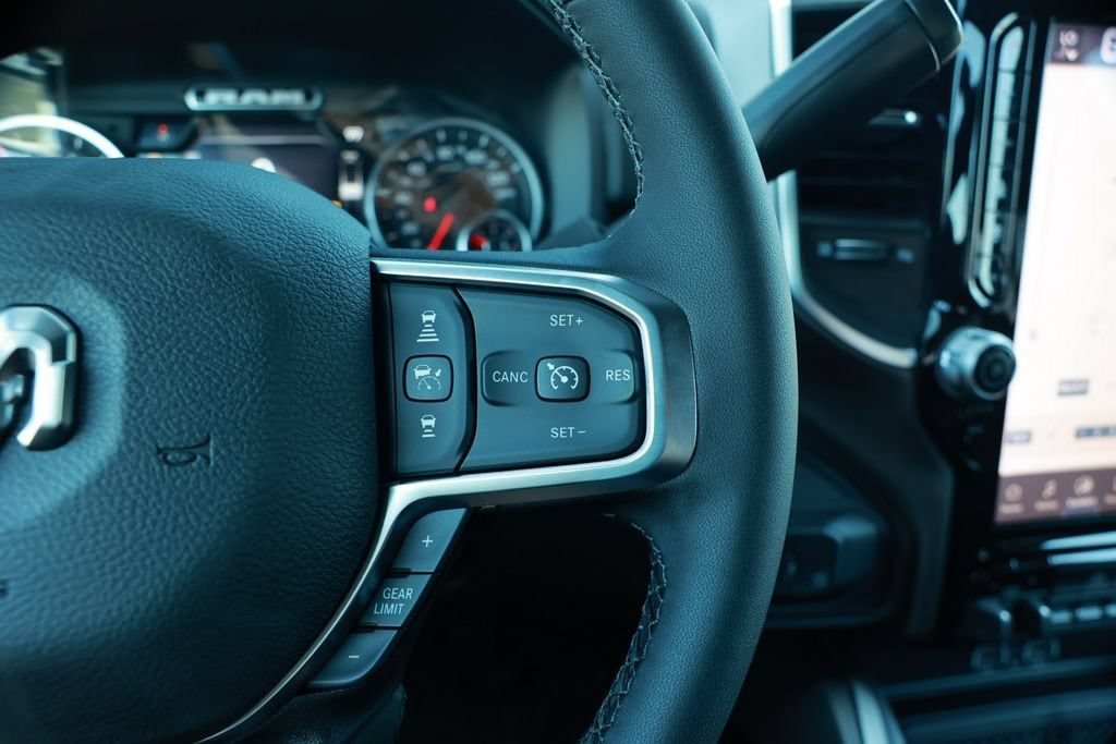 New 2026 RAM 3500 Big Horn AWD/4WD image 19