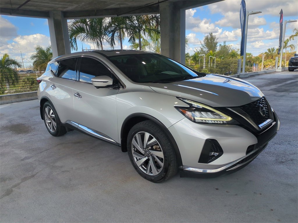 Used 2021 Nissan Murano SL w/ SL Moonroof Package image 2