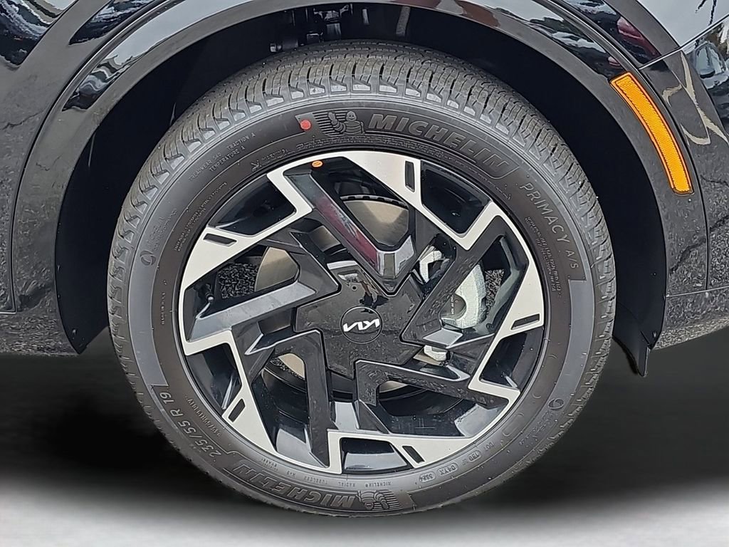 Certified 2025 Kia Sportage SX image 35