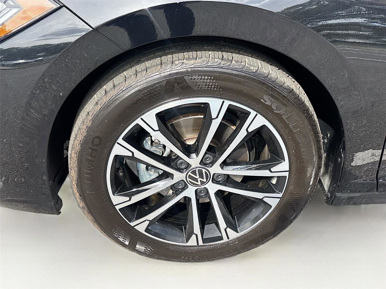 Used 2025 Volkswagen Jetta Sport image 30