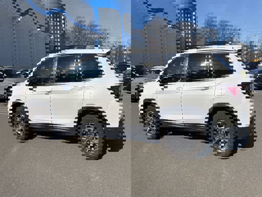 Certified 2023 Honda Passport TrailSport image 30