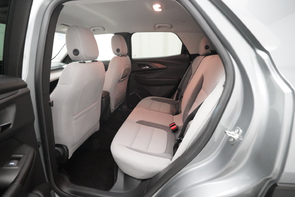 Used 2025 Chevrolet TrailBlazer LT AWD/4WD image 15
