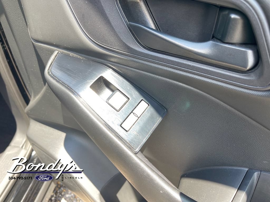 Used 2024 Nissan Rogue S AWD/4WD image 20