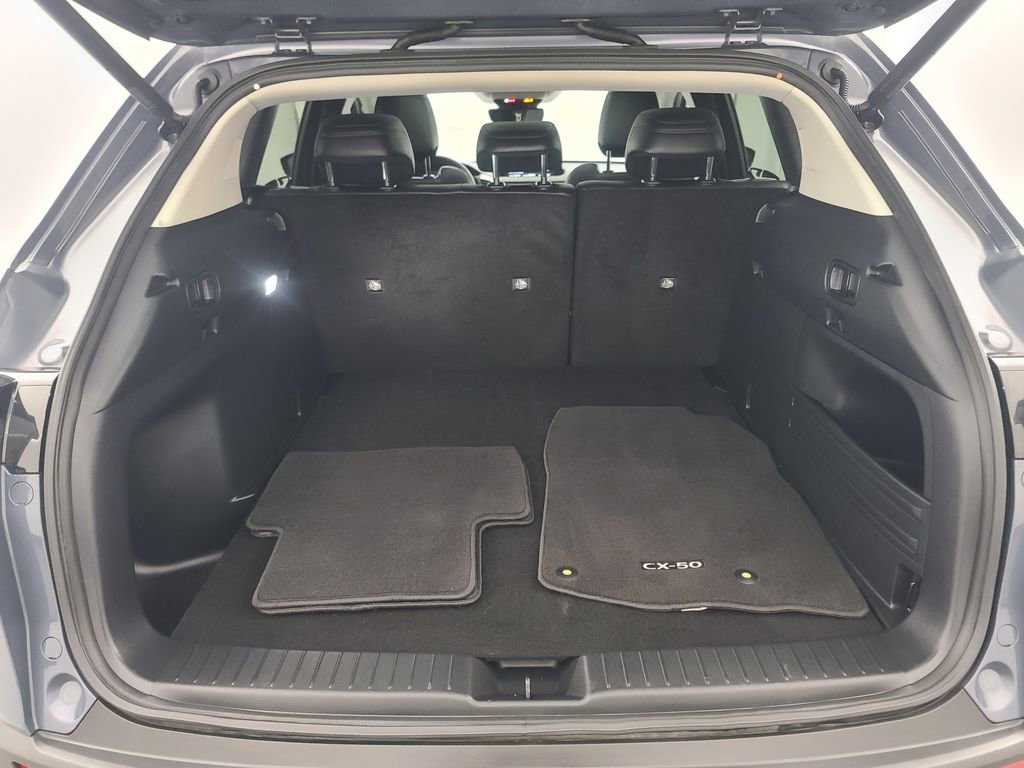 Used 2025 MAZDA CX-50 AWD 2.5 Hybrid w/ Premium Pkg image 18