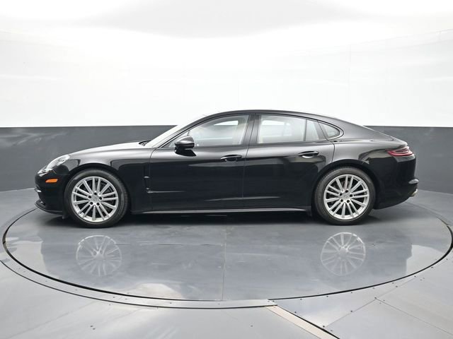 Certified 2018 Porsche Panamera image 2