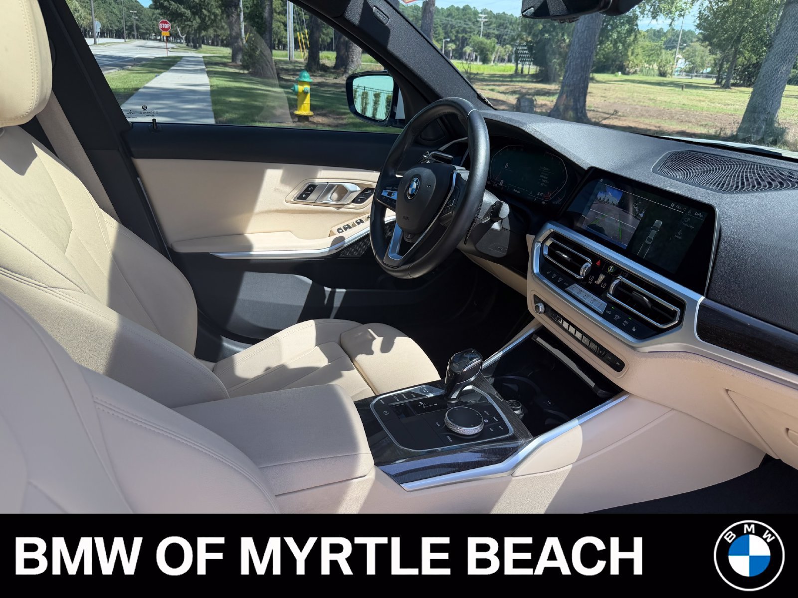 Used 2021 BMW 330i xDrive Sedan w/ Convenience Package AWD/4WD image 17