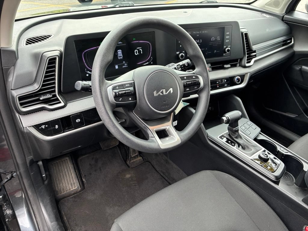 Used 2023 Kia Sportage LX AWD/4WD image 14