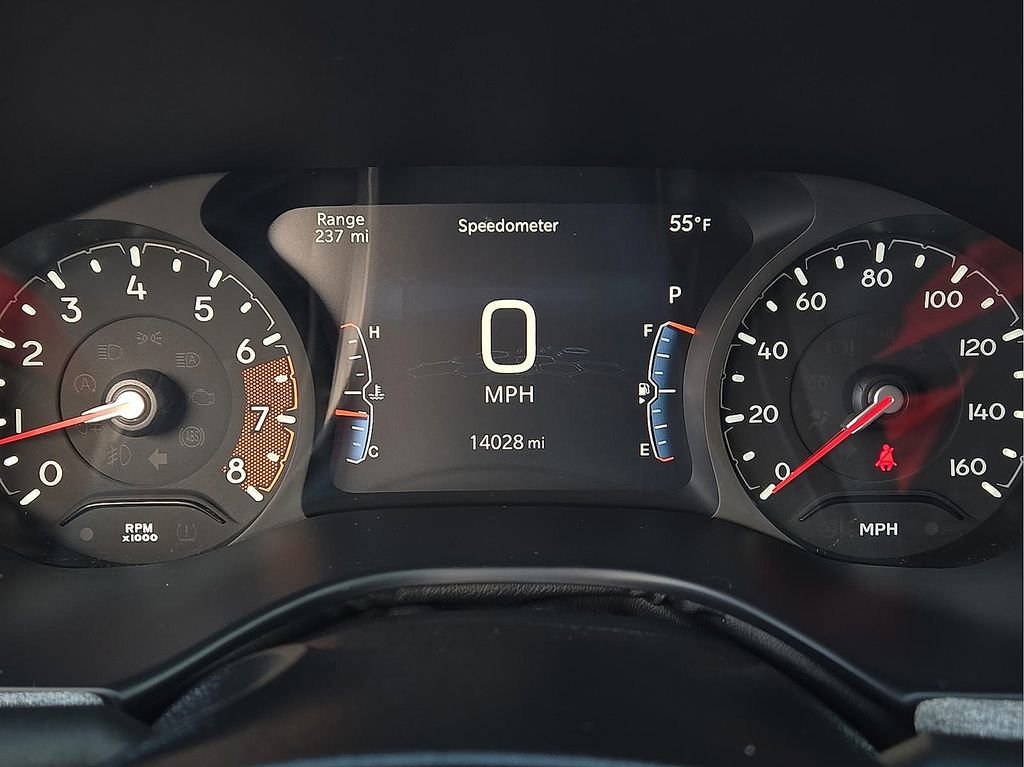 Used 2025 Jeep Compass Sport image 19