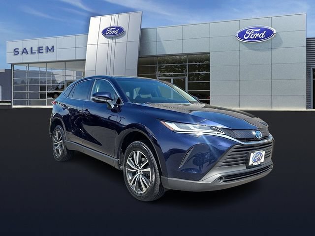 Used 2023 Toyota Venza LE AWD/4WD image 1
