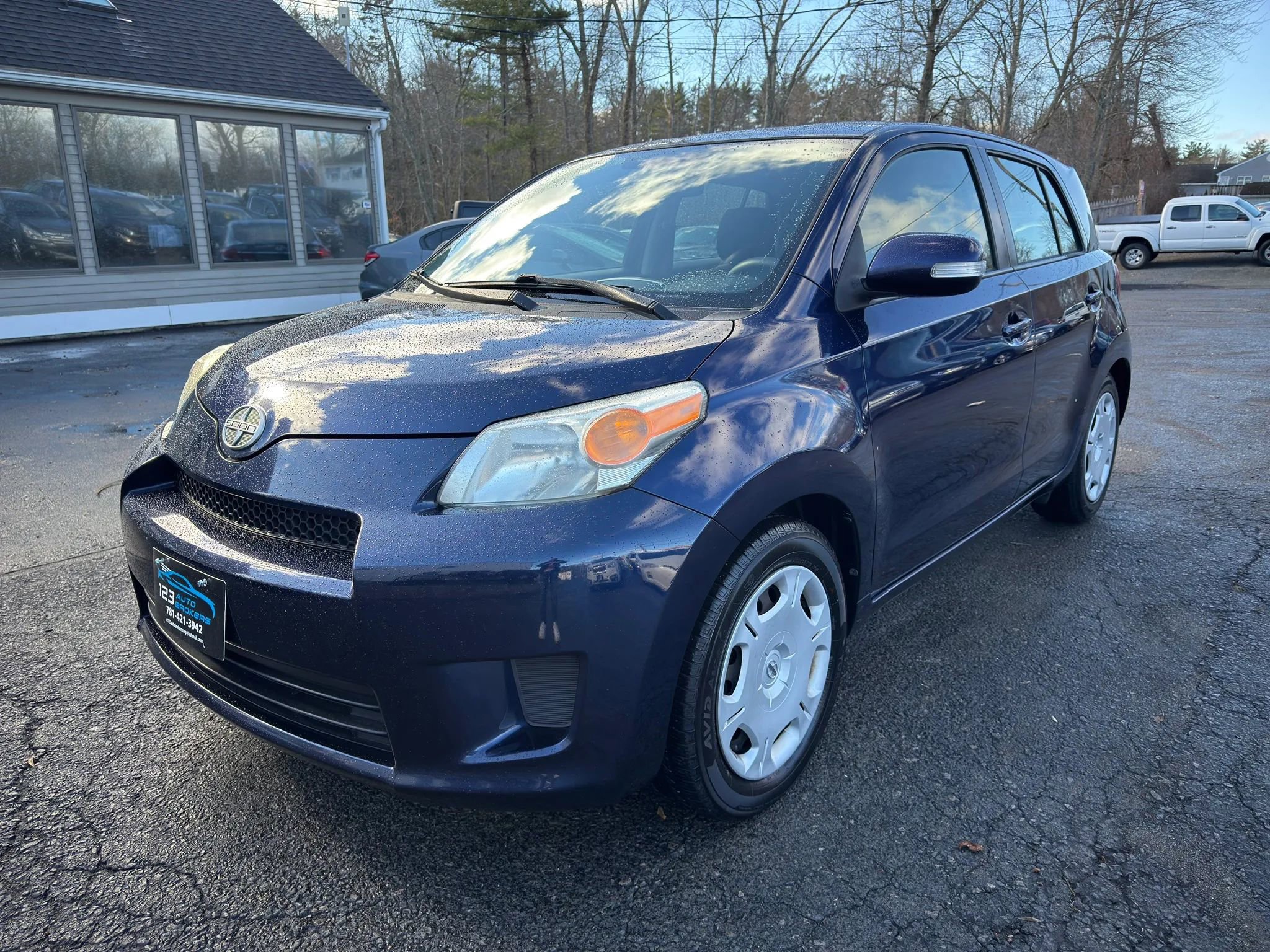 Used 2012 Scion xD image 3